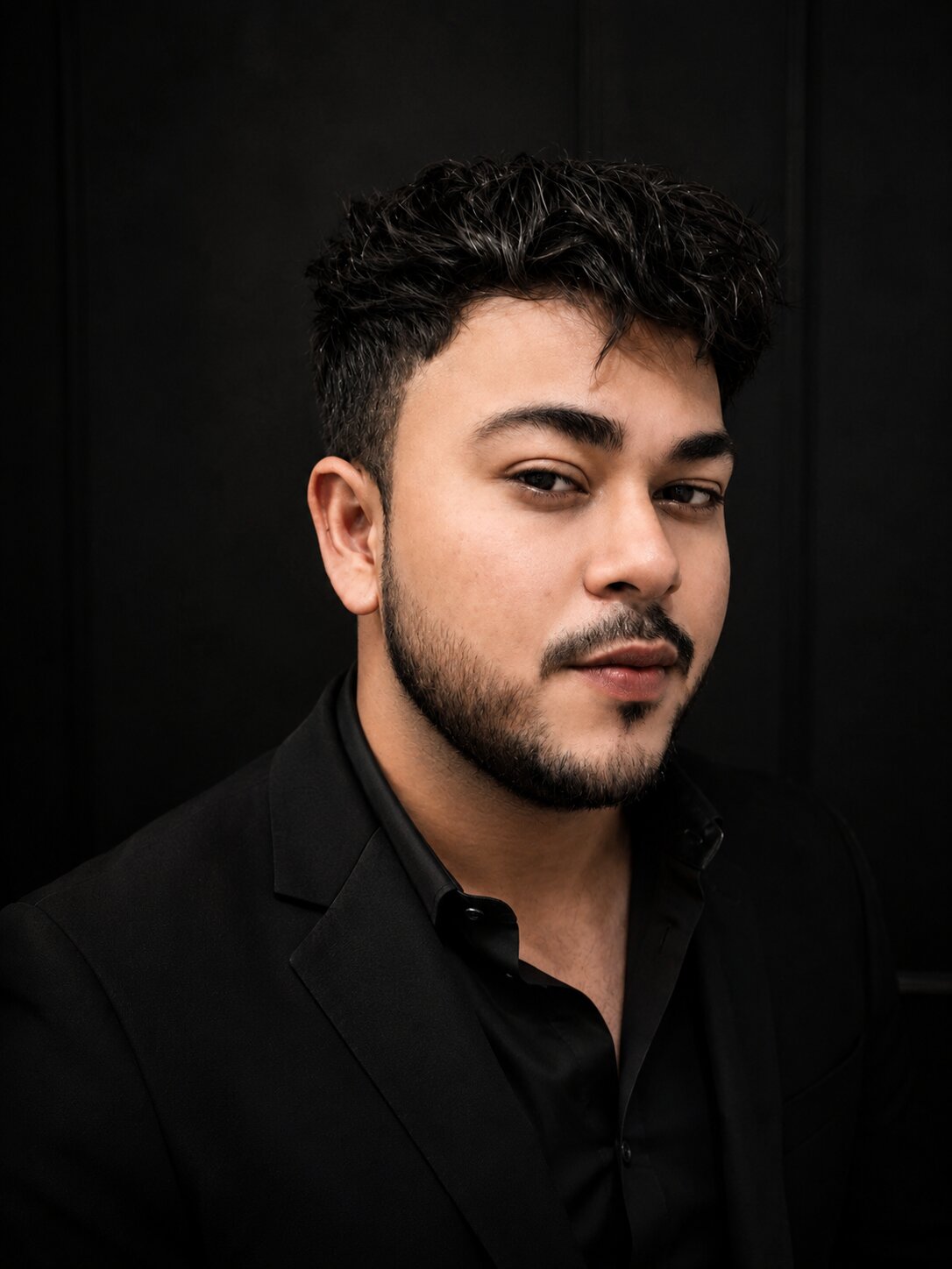 Mohit Gaur, professional real estate consultant